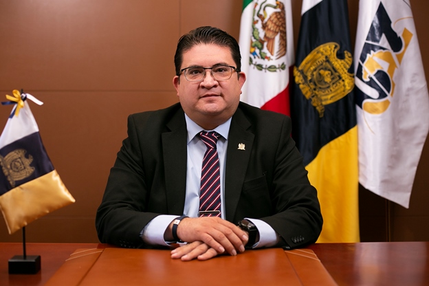Rector Ruben Ibarra