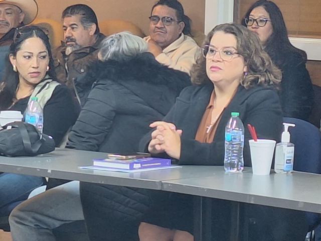 Emma Perla Solís Recéndez en el encuentro con las federaciones de clubes en EU 010investigadora UAZ