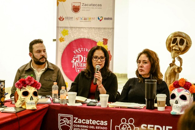 Sara Hernández de Monreal encabezó la reunión WhatsApp Image 2025 09 30 at 3.18.58 PM