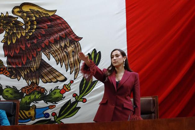 La secretaria de Desarrollo Urbano, Vivienda y Ordenamiento Territorial WhatsApp Image 2025 10 08 at 11.56.55 AM