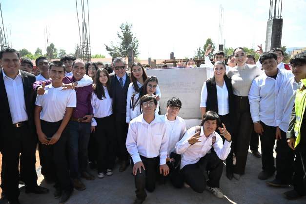 El mandatario David Monreal encabezó la colocación de la primera piedra WhatsApp Image 2025 10 27 at 1.58.43 PM