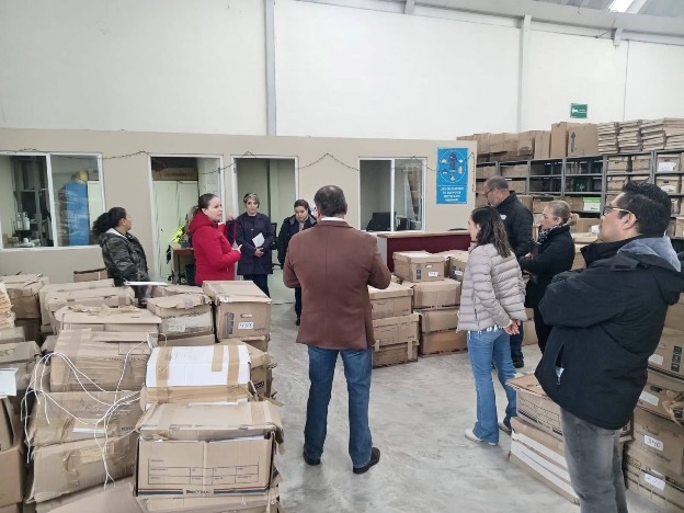 Garantizar la administración profesional de los documentos, el objetivo WhatsApp Image 2025 12 26 at 1.39.25 PM