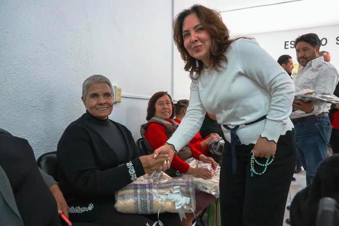 Sara Hernández de Monreal presidió la apertura WhatsApp Image 2026 01 29 at 5.12.30 PM 1