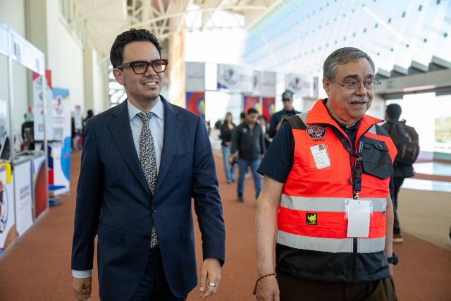 El secretario General de Gobierno y el dirigente sindical Carlos Pavón WhatsApp Image 2026 02 11 at 2.44.24 PM 1