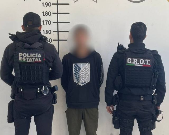 El joven de 19 años se quedó detenido también agresivo 19