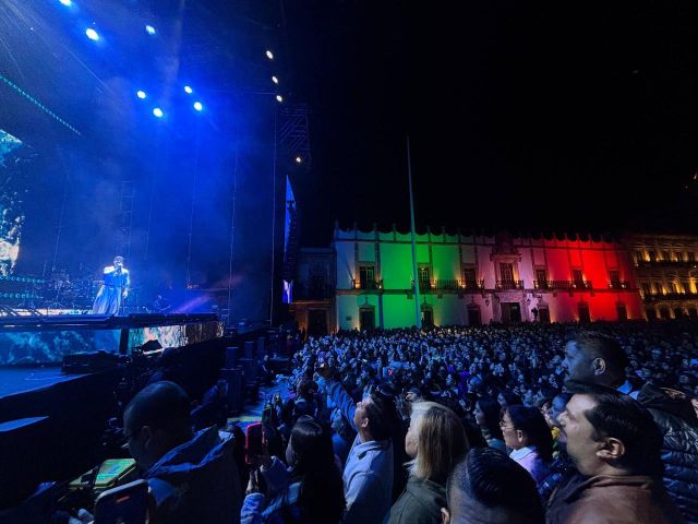 Miles de personas abarrotaron el foro principal del FCZ 2026 cuatro con publico