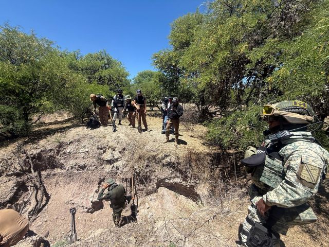 La brigada buscó literalmente debajo de la tierra eorradareas excav