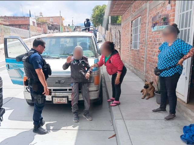 La Policía lo entregó al resguardo de su familia fue entregado a su familia
