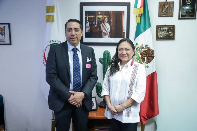 El encuentro tuvo lugar en la capital del país ivan y senadora