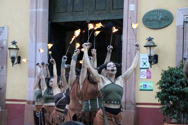 Fotos Instituto Zacatecano de Cultura teatro actrices