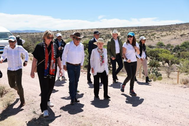 El gobernador y la secretaria en reconocimiento de diversos temas inherentes a la Semarnat visitas cidenegui