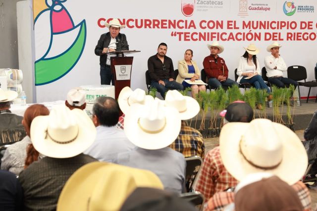 En Zóquite, para la entrega de insumos e implementos zoquite dos