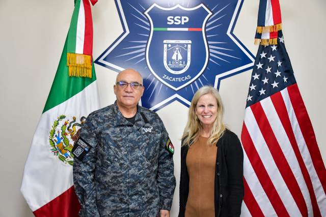 El titular de la SSP y Melissa A. Bishop WhatsApp Image 2025 01 23 at 5.11.31 PM