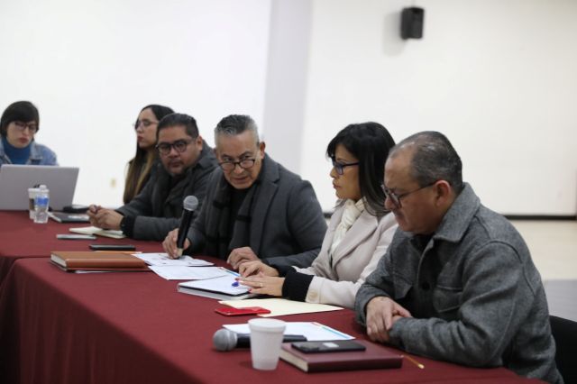 Mantienen comunicación con autoridades educativas y paterfamilias reunion sezac