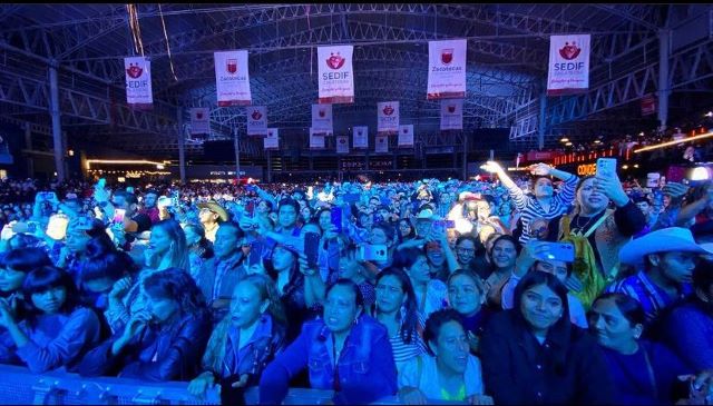 Multitud despidió la Feria Nacional de Zacatecas cierre fenaza