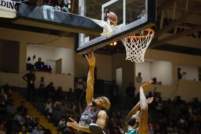 Segundo juego de la serie Mineros contra Abejas Mineros Abejas