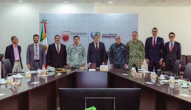 Integrantes de la Mesa Estatal de Construcción de Paz WhatsApp Image 2025 05 12 at 4.32.15 PM