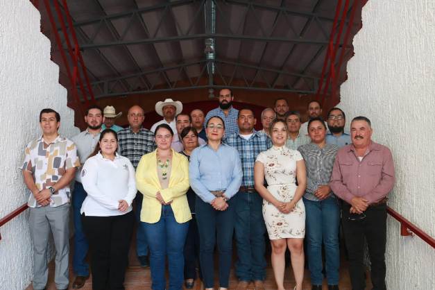 Consejeras y consejeros WhatsApp Image 2025 05 20 at 1.30.34 PM