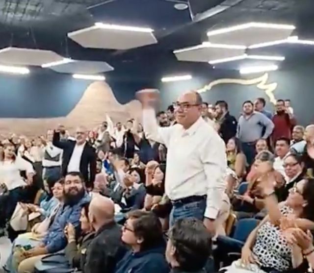 Tras la calificación, el rector electo Ángel Román Gutiérrez ante el CU
