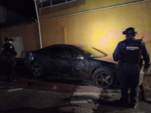 El auto presentaba daños considerables auto desastrozo