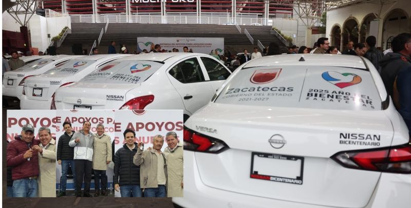 Entrega de los automóviles y llaves a taxistas por el gobernador David Monreal Ávila automoviles y llaves