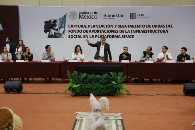 Encuentro del gobernador con representantes de los 58 municipios con municipios