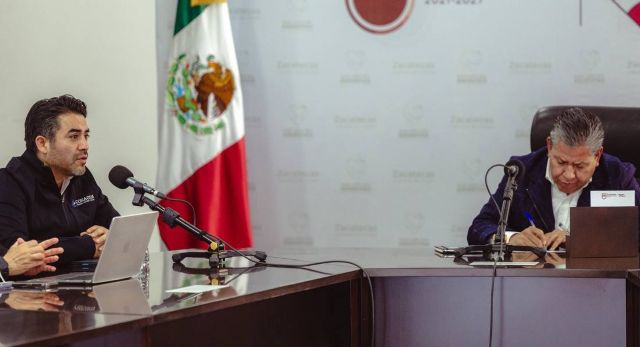 El director general de Conagua Efraín Morales López y el gobernador David Monreal en la reunión de seguimiento del proyecto dir y gob