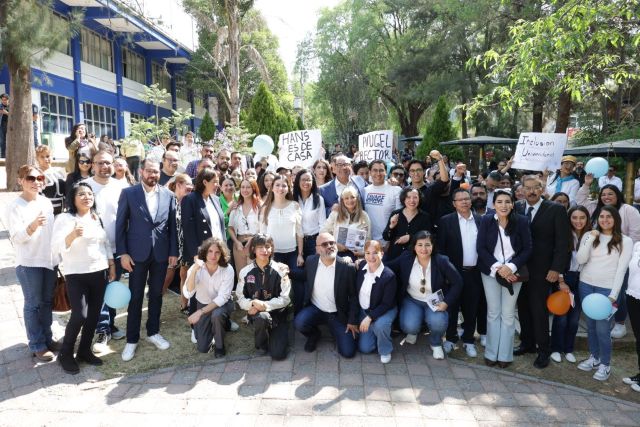 En su tercer día de campaña en la UAZ, Ángel Román y sus seguidores en campanna