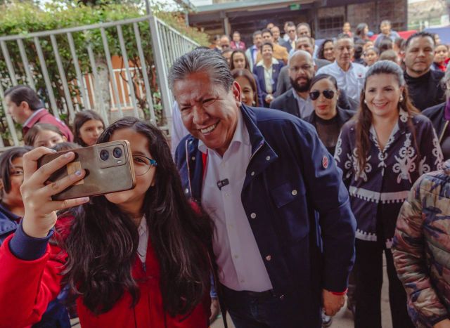 Recibimiento al gobernador David Monreal en esta primaria enlaescuela copy copy copy