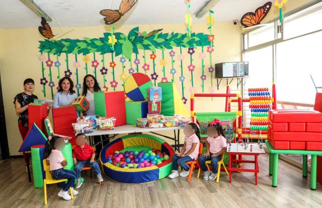 Las y los niños del albergue recibieron con entusiasmo los artículos recreativos entrega de
