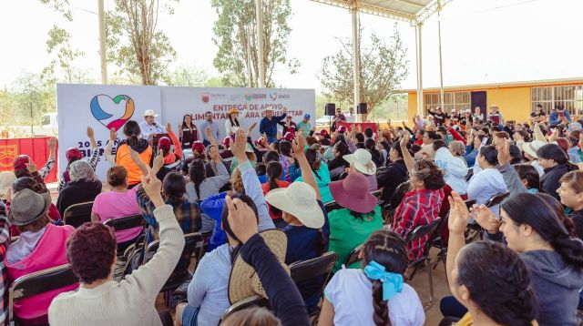 Vecinos de varias comunidades rurales, beneficiarios del programa alimentario gob fresnillo