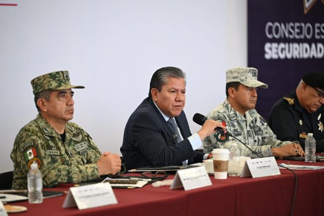 El gobernador y mandos de Seguridad en la reunión del Consejo gobernador seguridad
