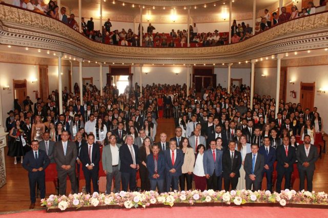 Fotos cortesía CSUAZ grad ingenierias