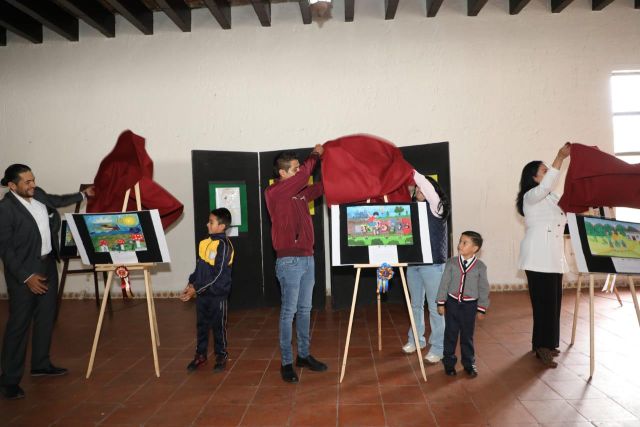 Acto de premiación del concurso infantil de dibujo ninios dibujos
