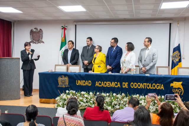 Ceremonia de formalización de la nueva acreditación odontologia