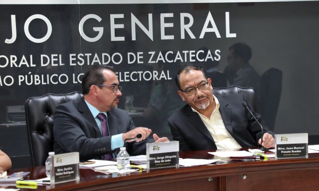 En la sesión del día presidente seret ieez