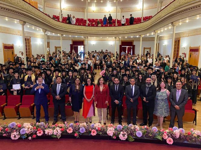 La ceremonia, en el Teatro Fernando Calderón vaoama